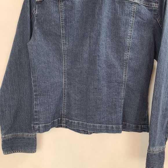 French Cuff Women's (M) Blue Denim Trucker Style Jean Jacket - Picture 6 of 9